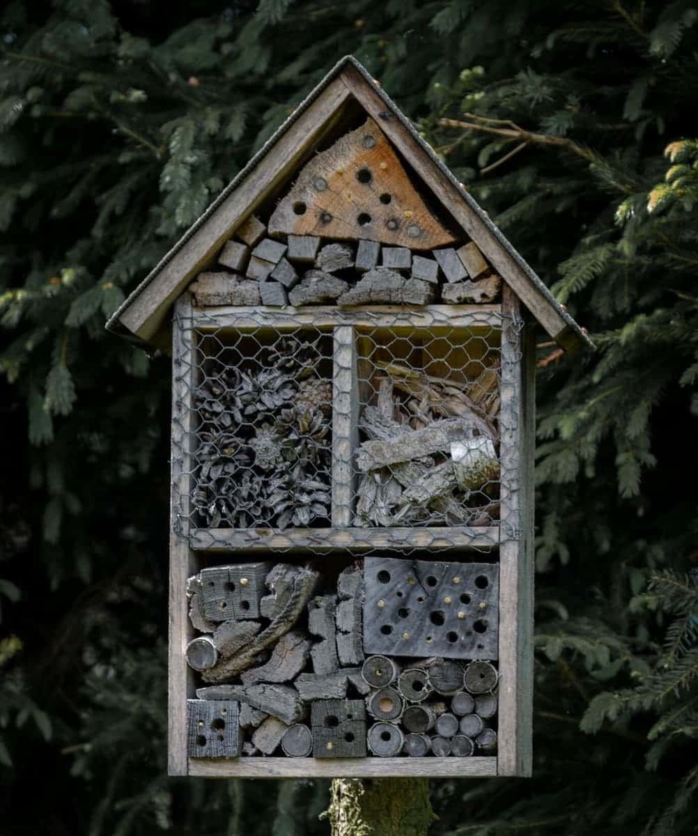 Wildbienenhotels
